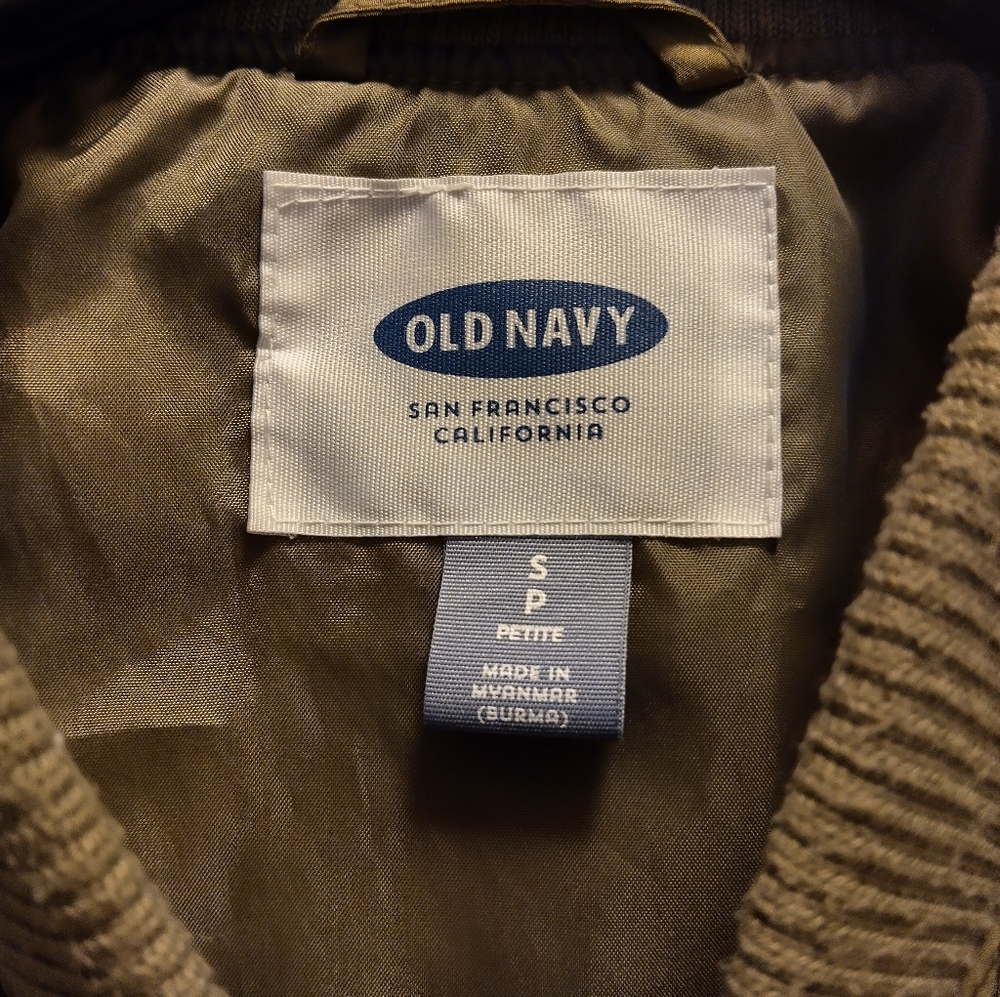 Old Navy Olive Quilted Jacket - Picture 2 of 3